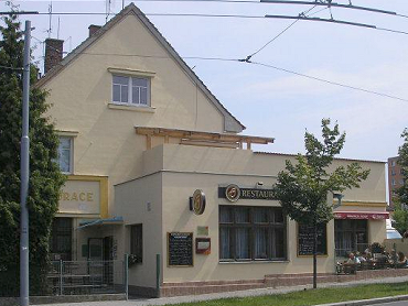 V podlesí